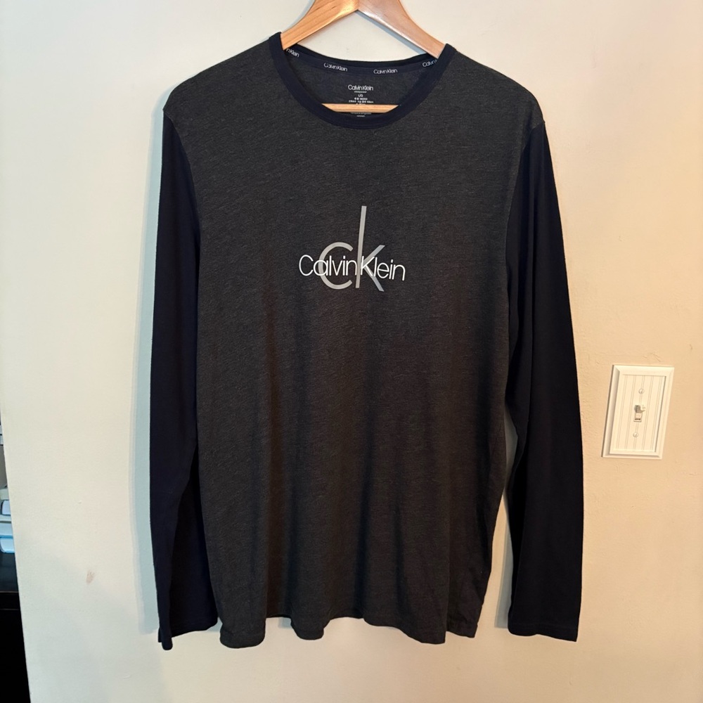 Calvin Klein Black/Gray Long Sleeve Sleep Tee, Sz L